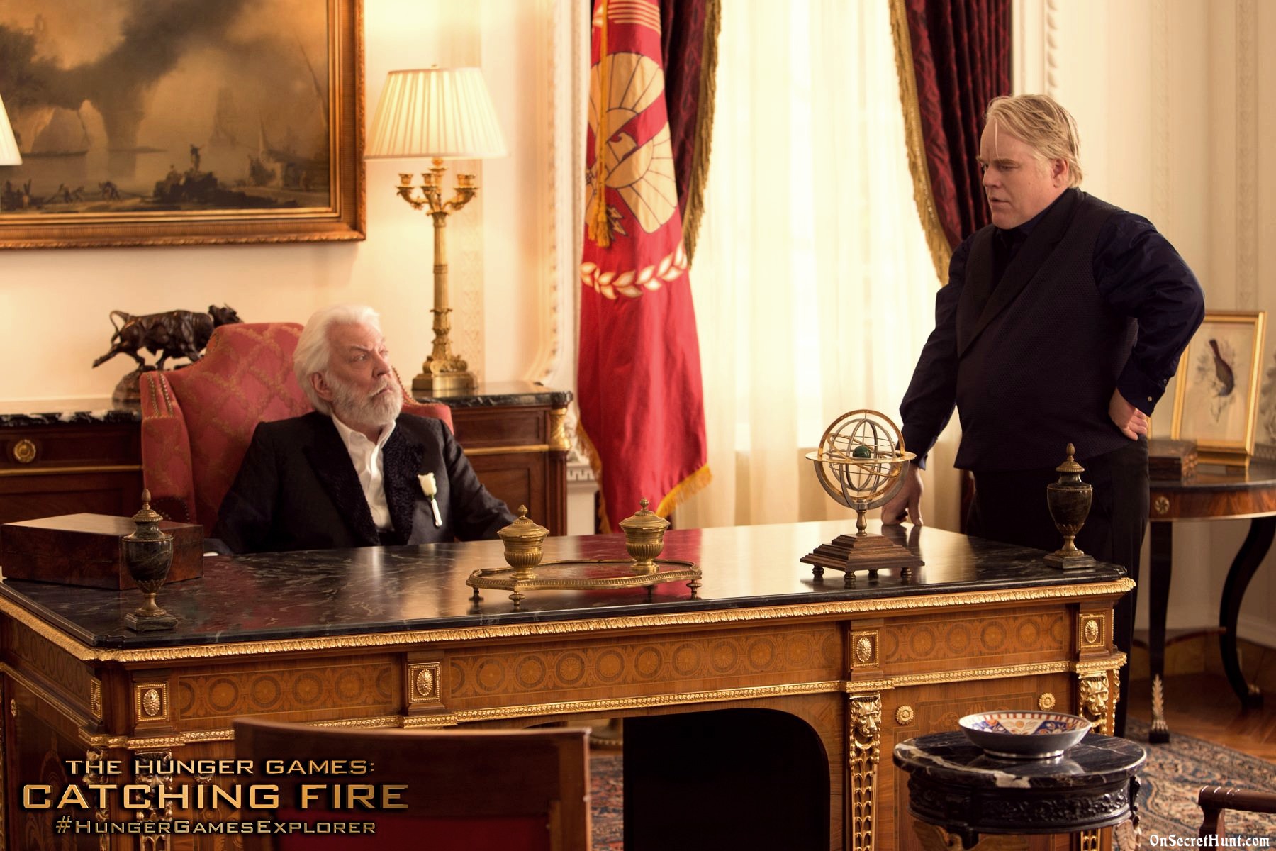 Hunger-Games-Catching-Fire-Philip-Seymour-Hoffman-Donald-Sutherland