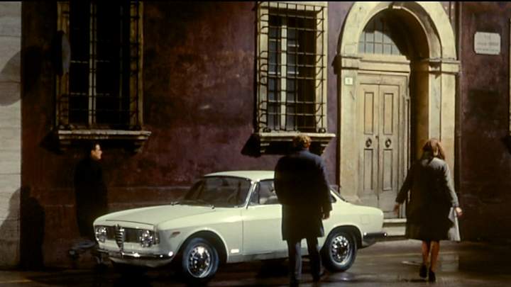 Giulia Sprint GT in Il deserto rosso, 1964